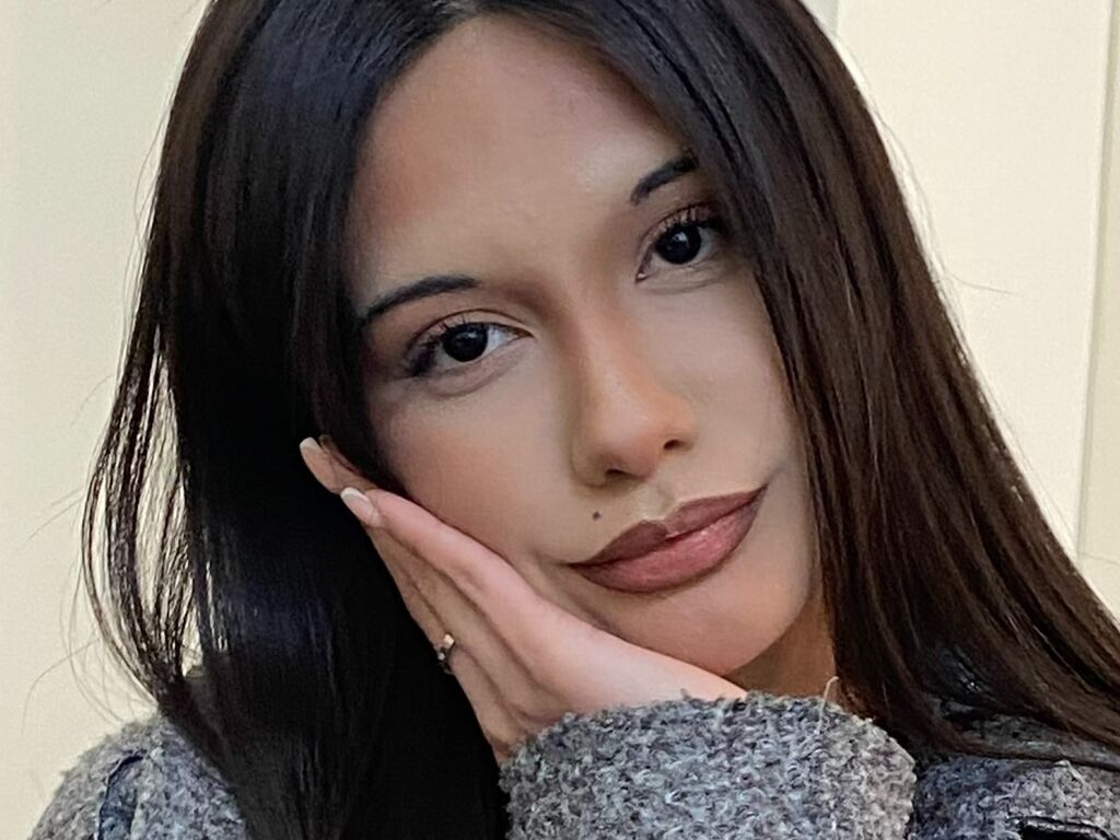 Britnihilbrand's profile - Image n°0