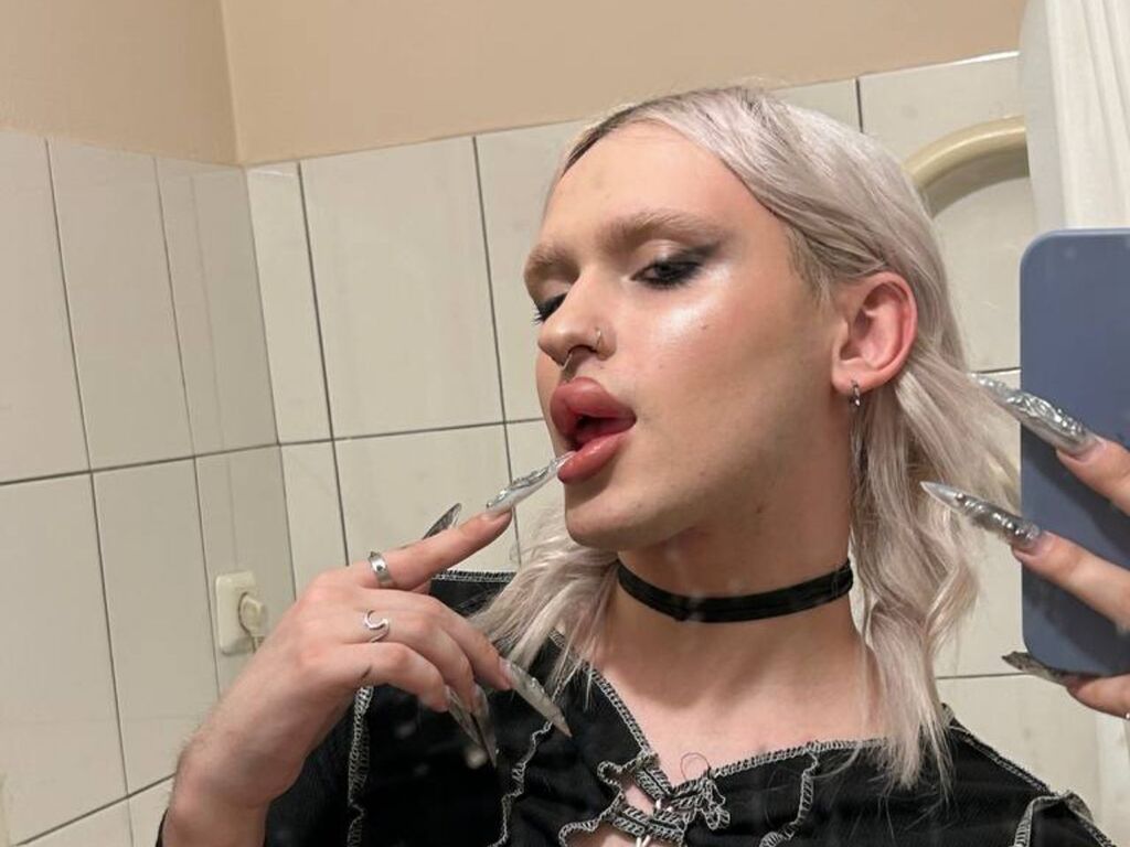 Brittanyolson's profile - Image n°0