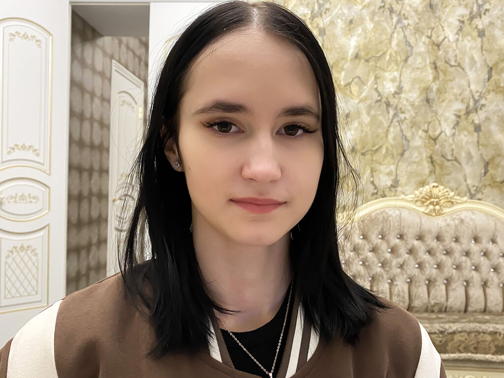 Brookeliston's profile - Image n°0