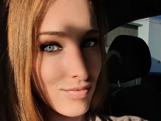 Brookemoon92's Sexcam