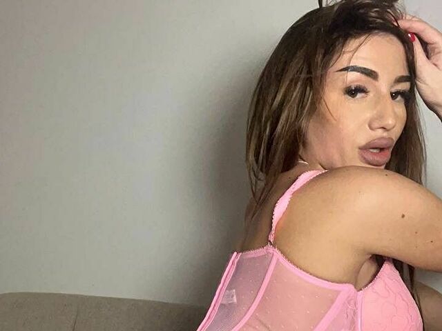 BrunetteB's profile - Image n°1