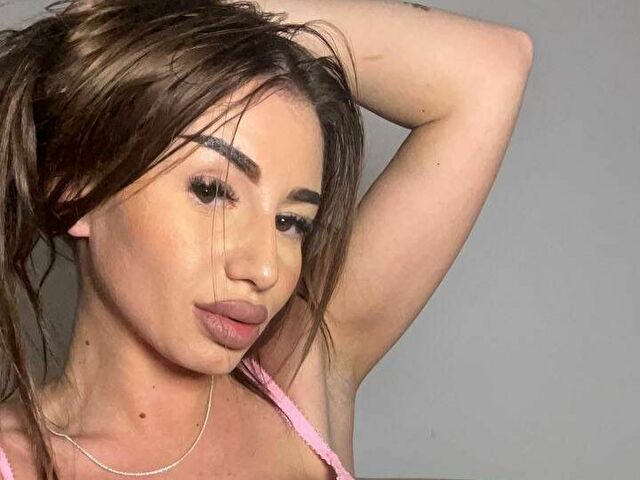 BrunetteB's profile - Image n°2