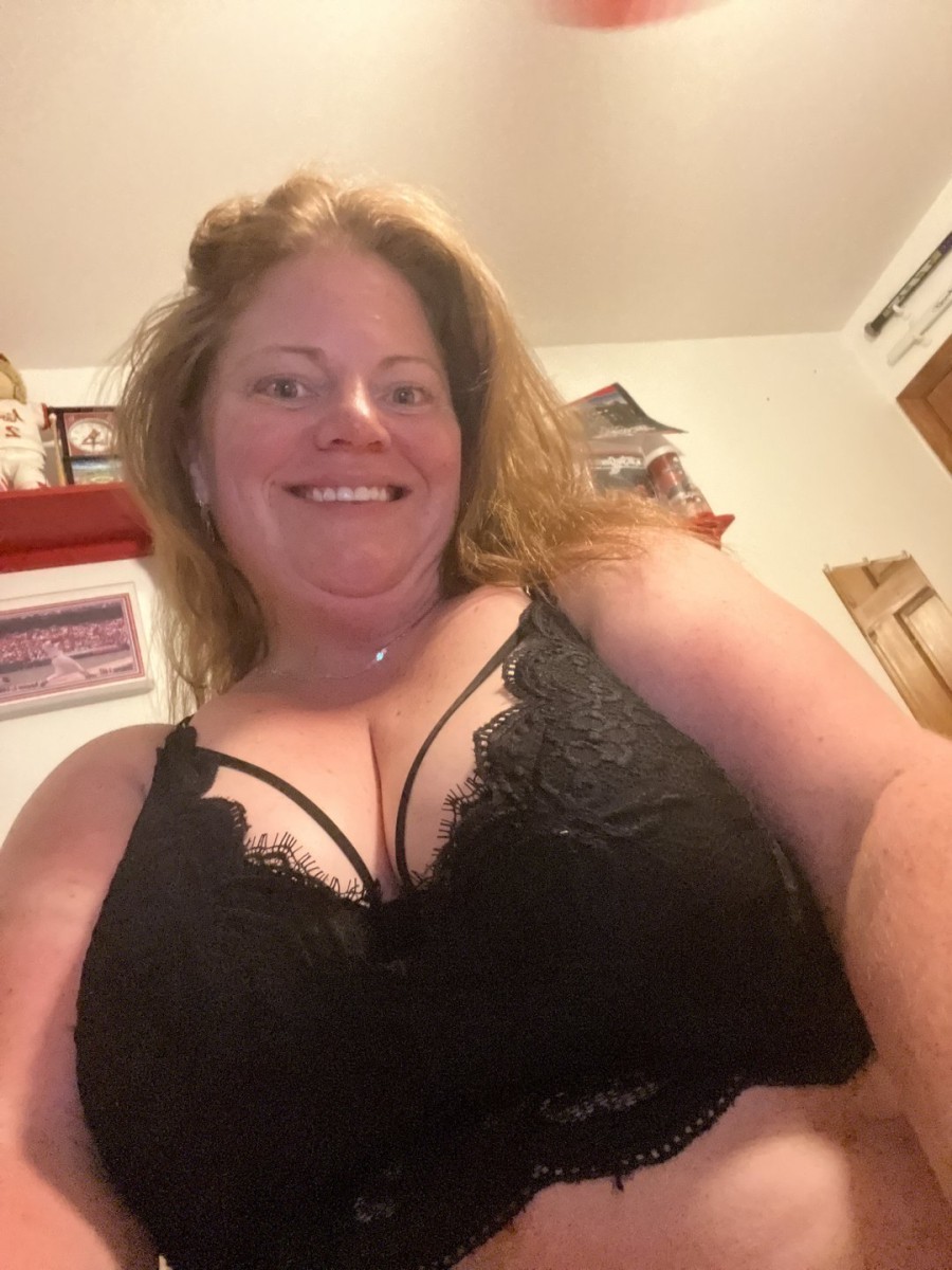 Bustybeautifulginger's profile - Image n°0