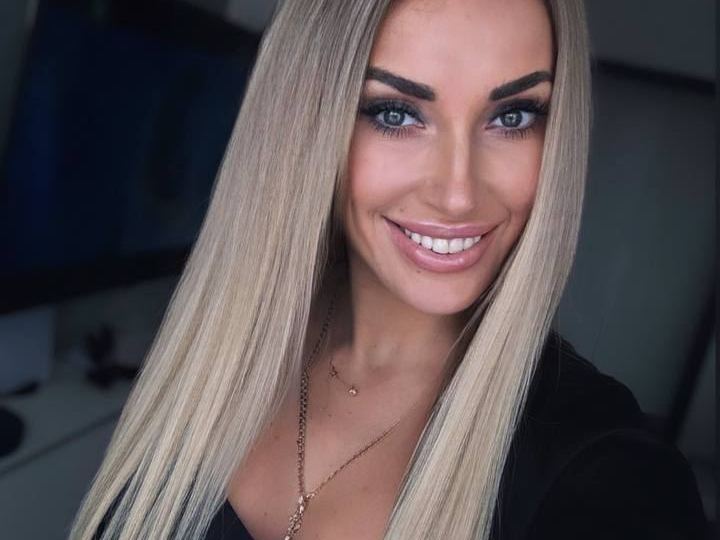 Bustyblond88's profile - Image n°2