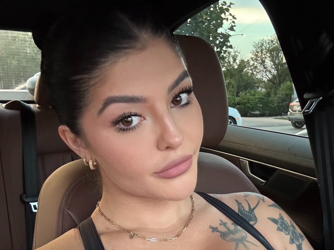 Bustycherry333's profiel - Afbeelding n°0