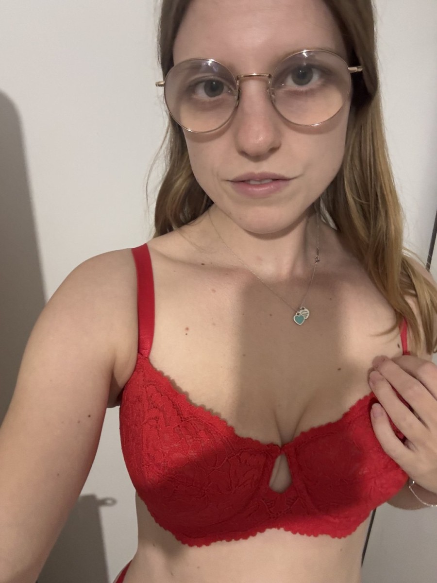 Bustykellyxxx' profilo - Immagine n°1