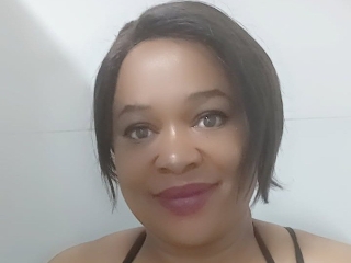 Bustyqueen30's Sexcam