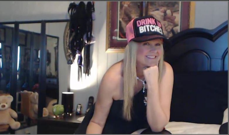 Candi4UMilf's profile - Image n°2