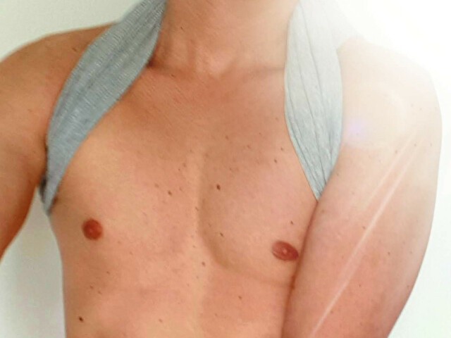 camdevil's profile - Image n°0