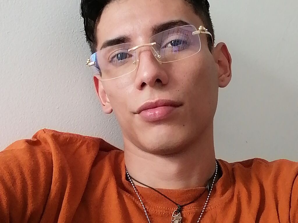 Camiladenile's profile - Image n°0