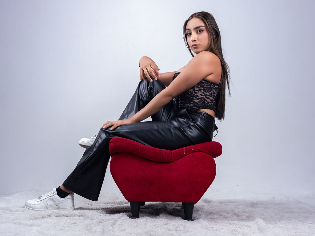 Camilamontiell's profile - Image n°1