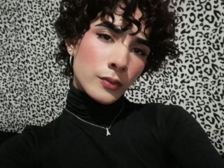 Webcam sex con Camilodoumit