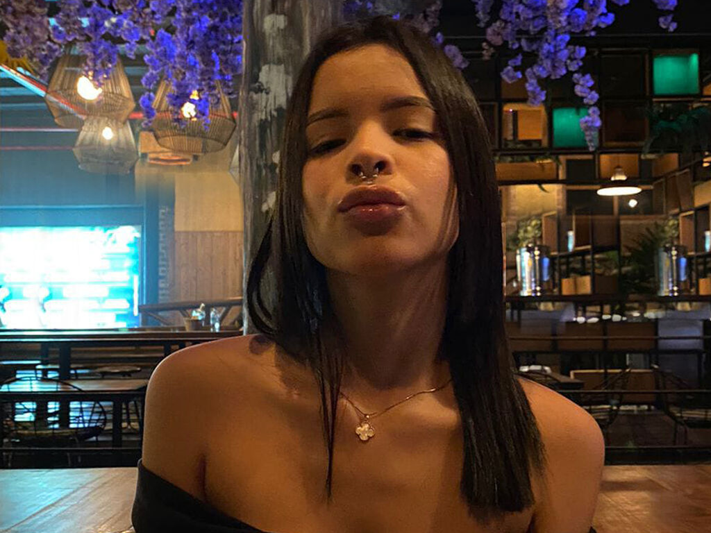 Camilsofia's profile - Image n°1