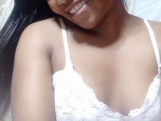 Webcam sex with Carenne