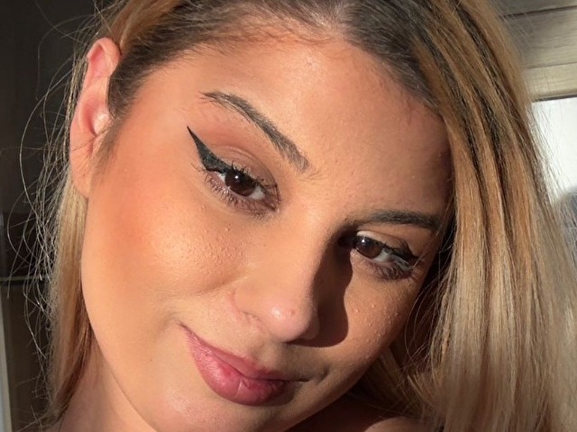 CarlaBelle's profile - Image n°1