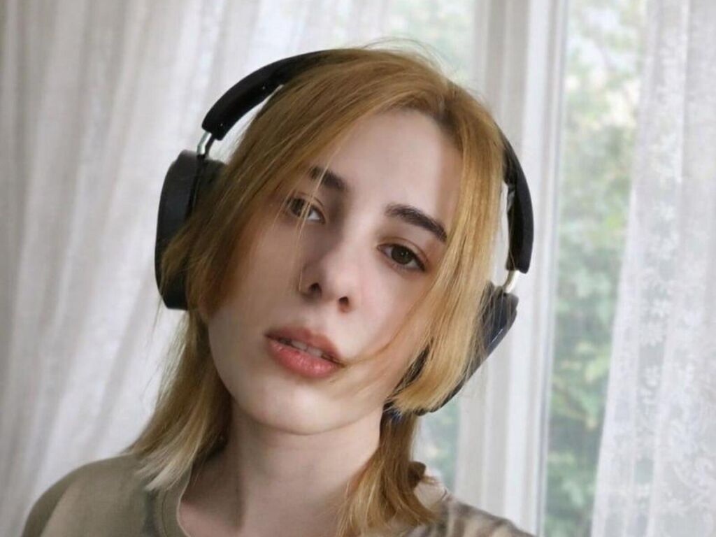 Perfil con Carlhanchett - Imagen  n°1