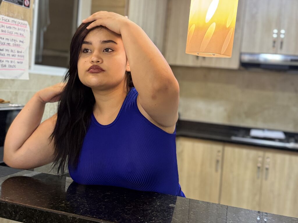 Carlybenson's profile - Image n°1