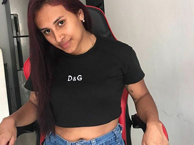 Caroaustine's profile - Image n°73