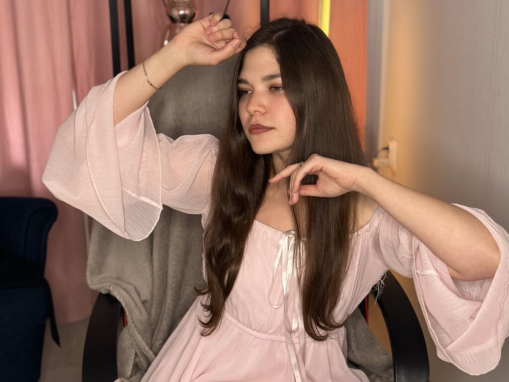 Carolinebanks's profile - Image n°0