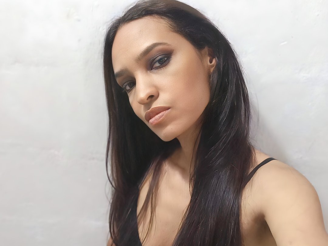 Carolinebasset's profile - Image n°1