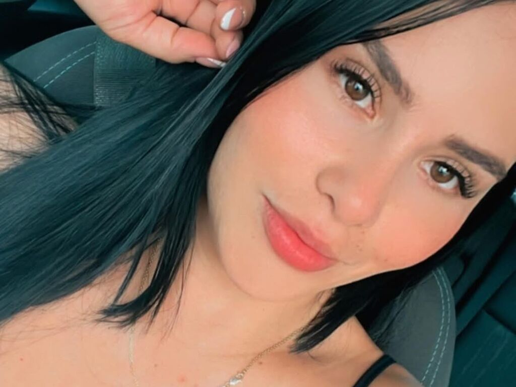 Carolinesalazar' profilo - Immagine n°1