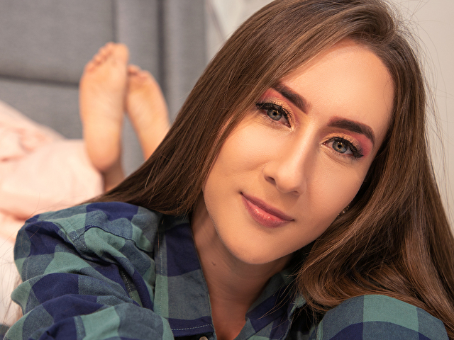 CarolinTay's profile - Image n°3
