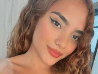 Carolynne18's Sexcam