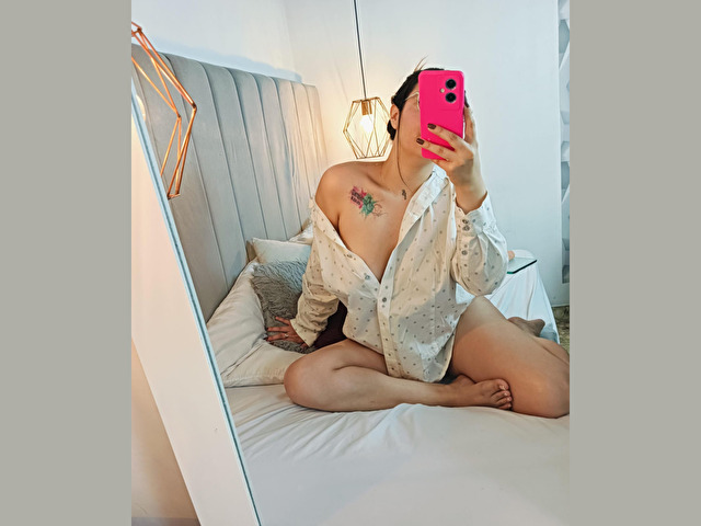 Caromejia's profile - Image n°4