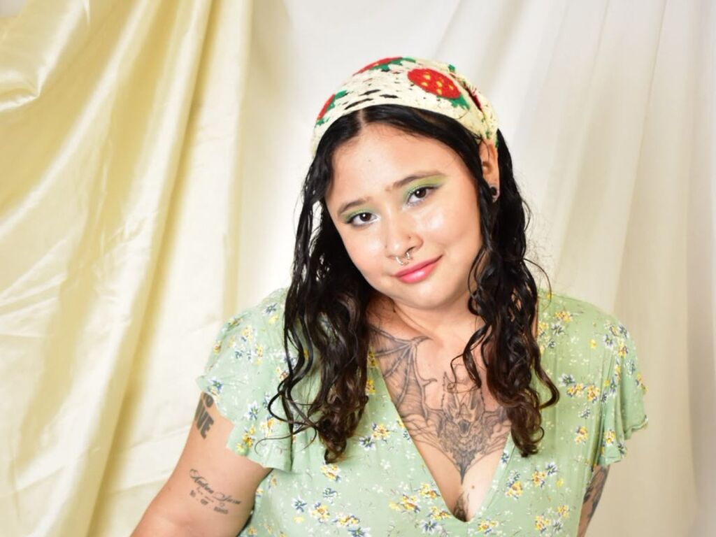 Cassiebloom's profile - Image n°1