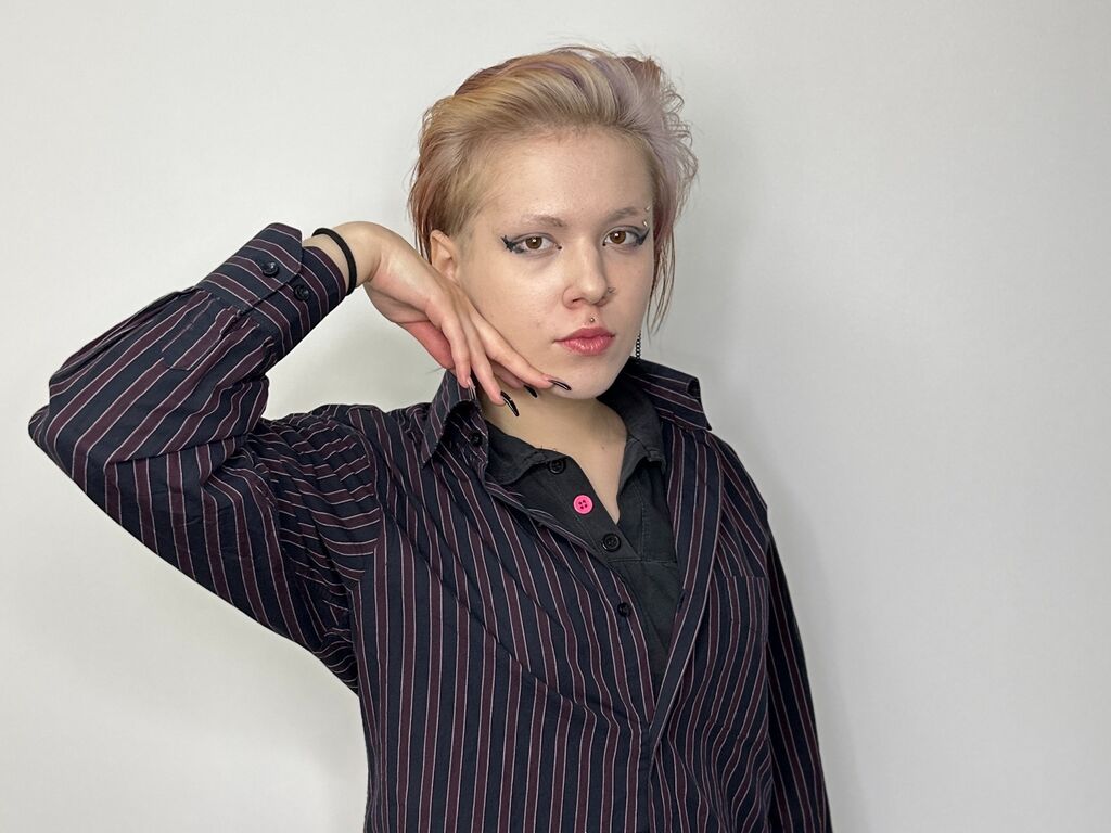 Catherineatkins's profile - Image n°0