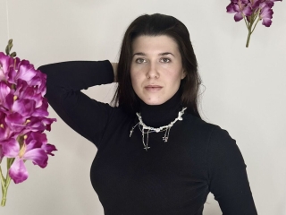 Sexo por webcam con Cecilycrew