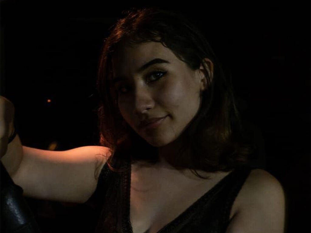 Perfil con Celesteanyston - Imagen  n°0