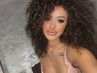 Celinecherie's Sexcam