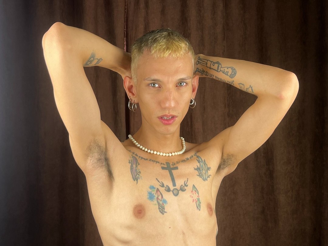 Cenobite's profile - Image n°1