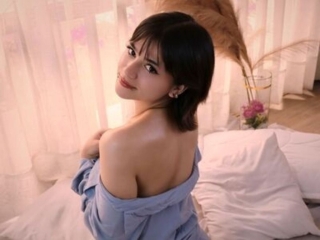 Sexo por webcam con Cereseve