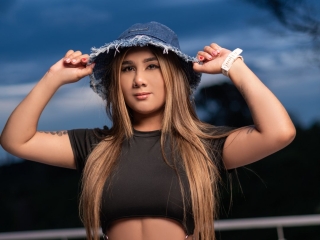 Sexo por webcam con Channelconnors