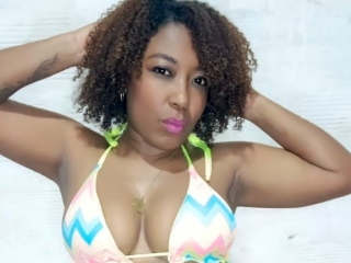 Sexo por webcam con Channeldelacroix