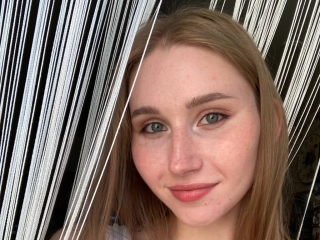 Webcam sex met Charlenalozo