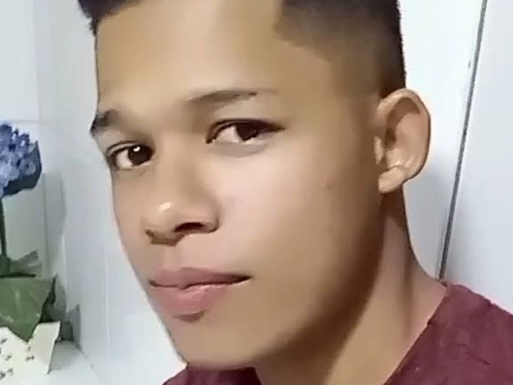 Charlesben's profile - Image n°0