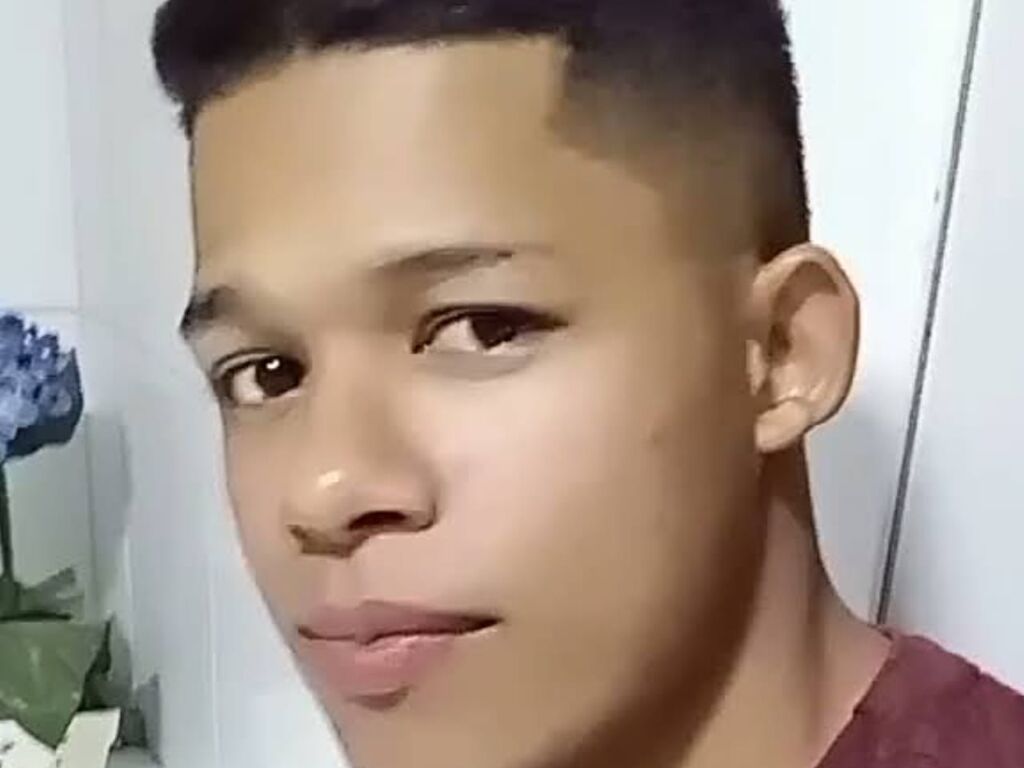 Charlesben's profile - Image n°1