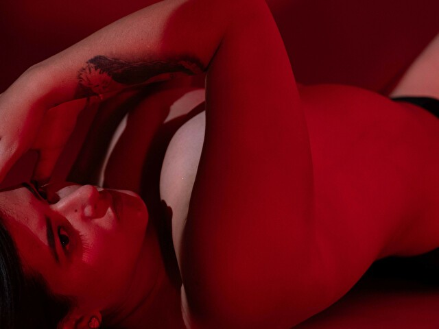 CharlieAmber's profile - Image n°14