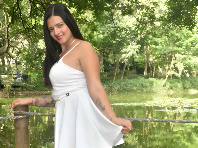 CharlieAmber's profile - Image n°28