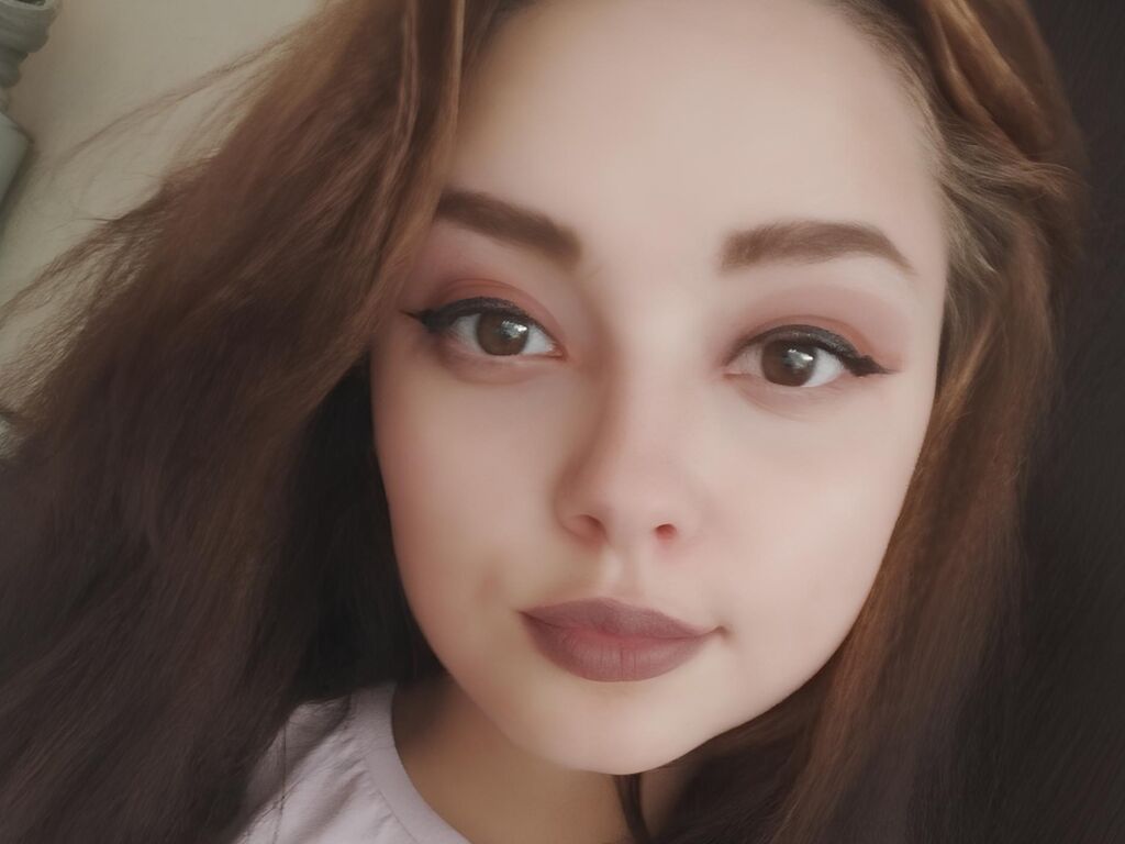 Charlieweeks's profile - Image n°0