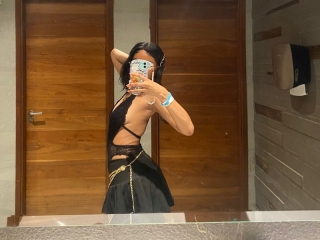 Webcam sex con Charlotmio