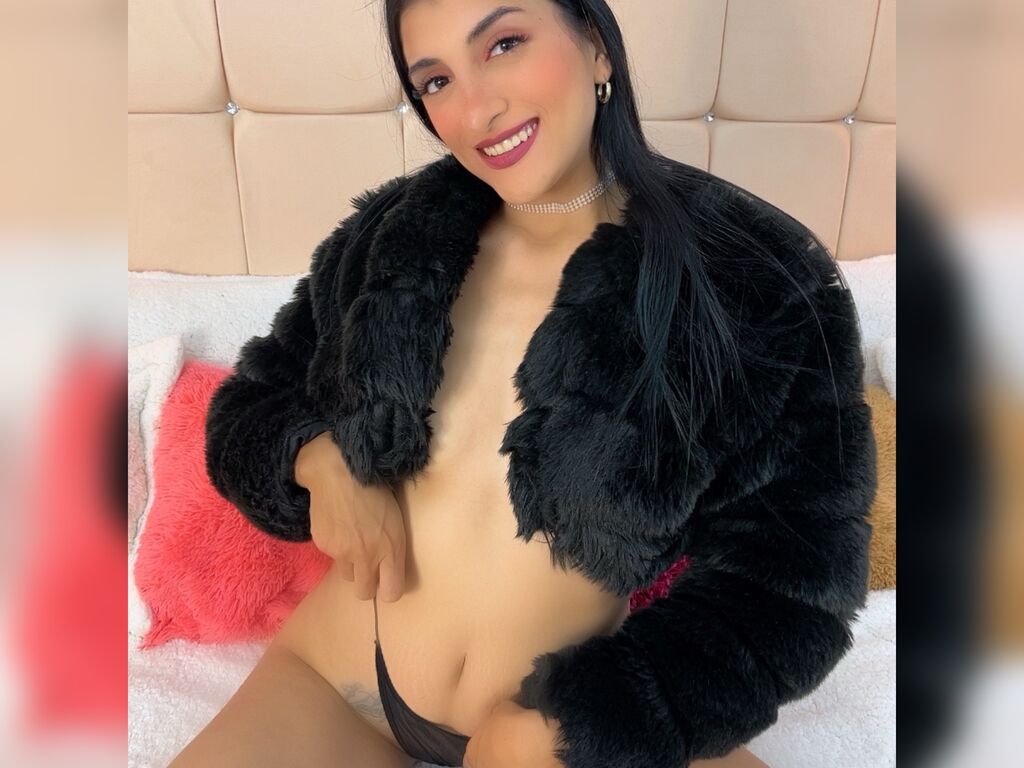 Charlotteadams's profile - Image n°1