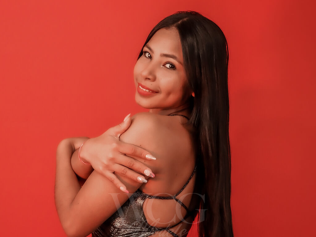 Charlottejones's profile - Image n°1