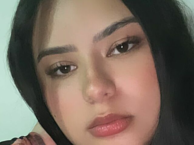 Charlottelon's profile - Image n°0