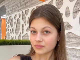 Webcam sex con Charlotterich