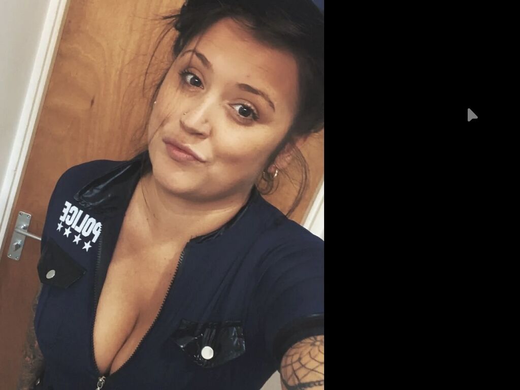 Charlottesnow's profile - Image n°1