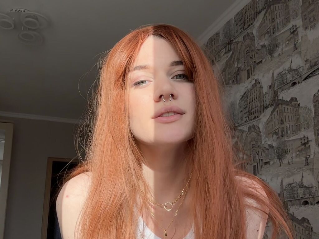Charmashley's profile - Image n°1